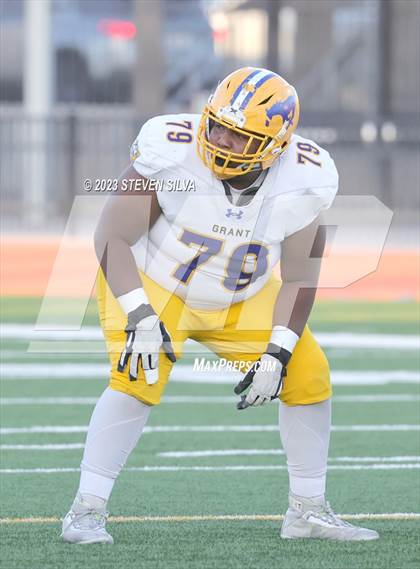 Thumbnail 2 in Grant vs. La Serna (CIF Division 2-AA State Final) photogallery.