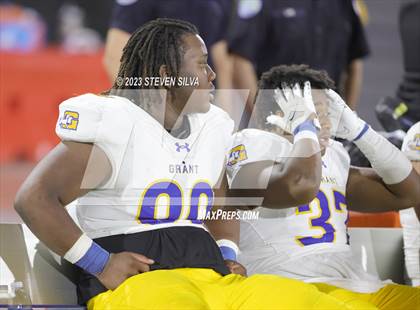 Thumbnail 1 in Grant vs. La Serna (CIF Division 2-AA State Final) photogallery.