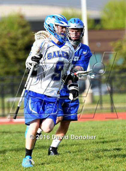 Thumbnail 2 in Walled Lake Western vs. Salem photogallery.
