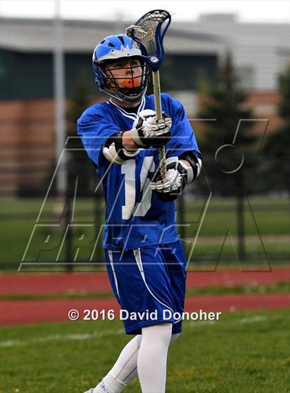 Thumbnail 2 in Walled Lake Western vs. Salem photogallery.