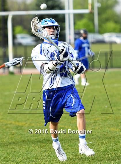 Thumbnail 1 in Walled Lake Western vs. Salem photogallery.