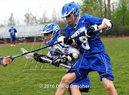 Thumbnail 3 in Walled Lake Western vs. Salem photogallery.