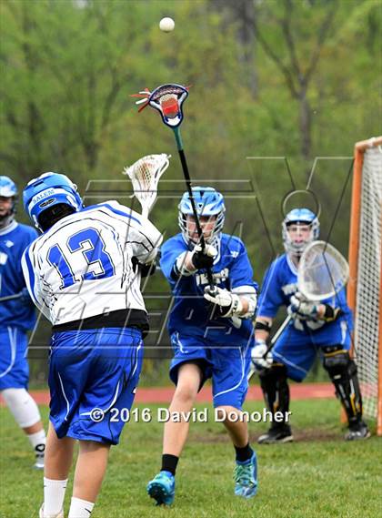 Thumbnail 3 in Walled Lake Western vs. Salem photogallery.