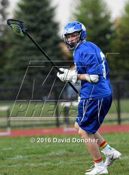 Thumbnail 3 in Walled Lake Western vs. Salem photogallery.