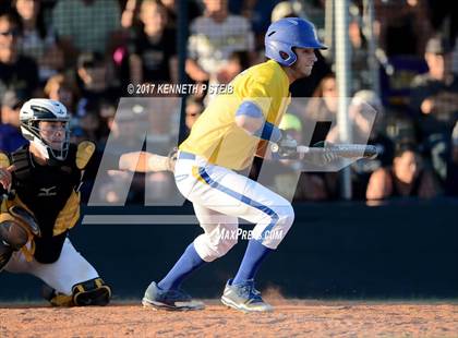 Thumbnail 3 in Berwick vs. Buckeye (LHSAA 3A Quarterfinal) photogallery.