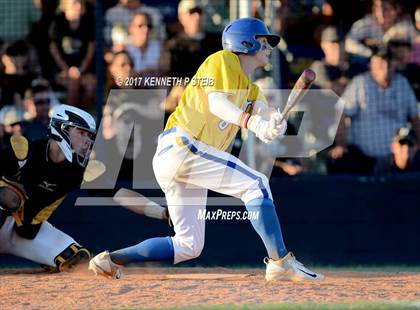 Thumbnail 3 in Berwick vs. Buckeye (LHSAA 3A Quarterfinal) photogallery.