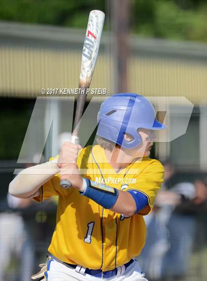 Thumbnail 1 in Berwick vs. Buckeye (LHSAA 3A Quarterfinal) photogallery.