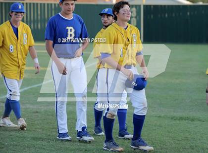 Thumbnail 2 in Berwick vs. Buckeye (LHSAA 3A Quarterfinal) photogallery.