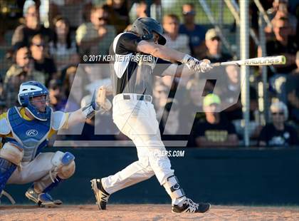 Thumbnail 1 in Berwick vs. Buckeye (LHSAA 3A Quarterfinal) photogallery.