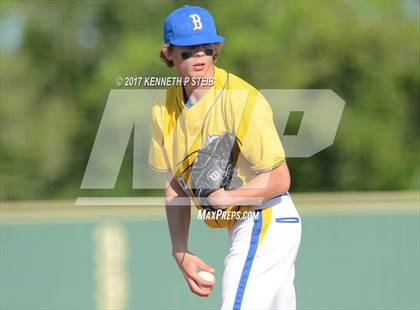 Thumbnail 1 in Berwick vs. Buckeye (LHSAA 3A Quarterfinal) photogallery.