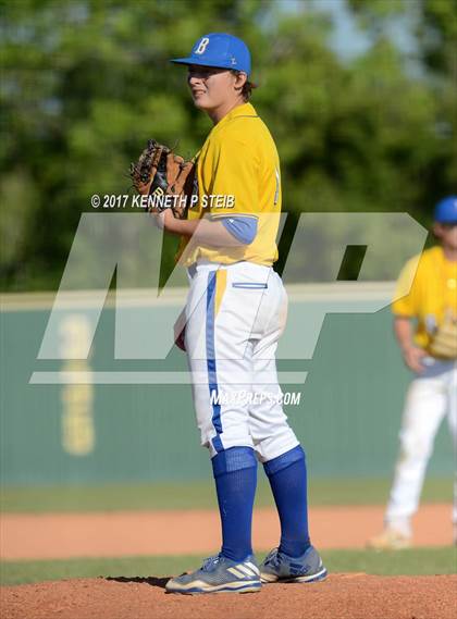 Thumbnail 1 in Berwick vs. Buckeye (LHSAA 3A Quarterfinal) photogallery.