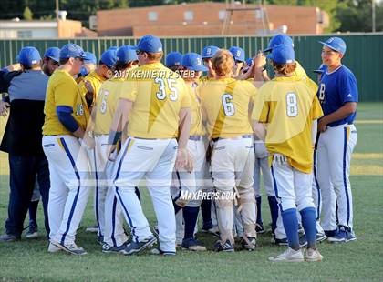 Thumbnail 1 in Berwick vs. Buckeye (LHSAA 3A Quarterfinal) photogallery.