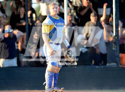 Thumbnail 1 in Berwick vs. Buckeye (LHSAA 3A Quarterfinal) photogallery.