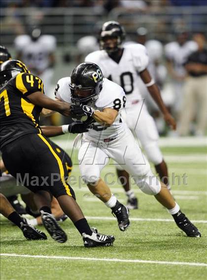 Thumbnail 2 in Steele vs. East Central (Texas Football Classic) photogallery.