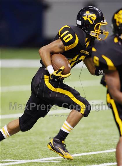 Thumbnail 3 in Steele vs. East Central (Texas Football Classic) photogallery.