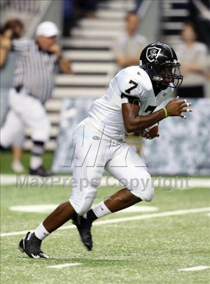 Thumbnail 2 in Steele vs. East Central (Texas Football Classic) photogallery.