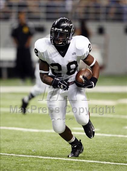 Thumbnail 3 in Steele vs. East Central (Texas Football Classic) photogallery.
