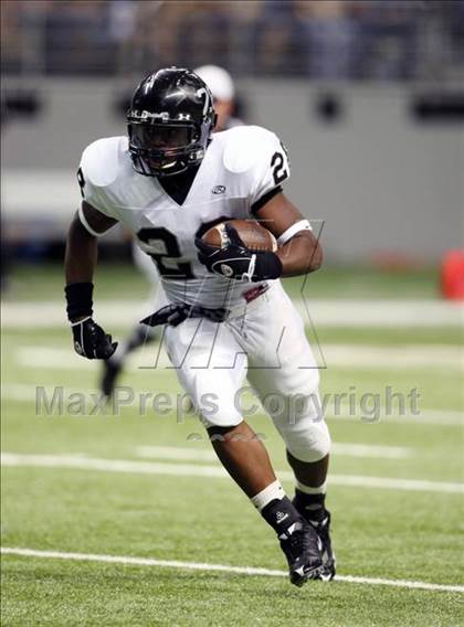 Thumbnail 3 in Steele vs. East Central (Texas Football Classic) photogallery.