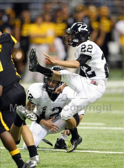 Thumbnail 3 in Steele vs. East Central (Texas Football Classic) photogallery.