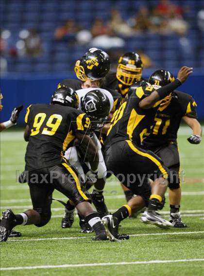 Thumbnail 1 in Steele vs. East Central (Texas Football Classic) photogallery.