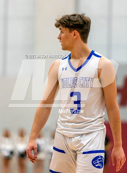 Thumbnail 1 in Wolfe City vs. Lindsay photogallery.