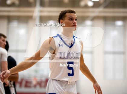 Thumbnail 2 in Wolfe City vs. Lindsay photogallery.