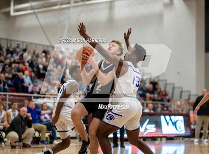 Thumbnail 1 in Wolfe City vs. Lindsay photogallery.