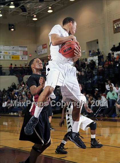 Thumbnail 3 in Columbia vs. Decatur photogallery.
