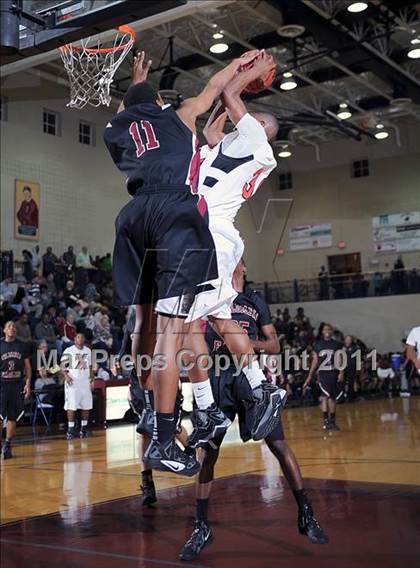 Thumbnail 3 in Columbia vs. Decatur photogallery.