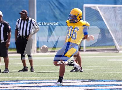 Thumbnail 2 in Auburndale vs Lake Gibson (LRFOA Field Clinic - Scrimmage) photogallery.