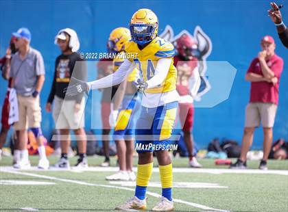 Thumbnail 2 in Auburndale vs Lake Gibson (LRFOA Field Clinic - Scrimmage) photogallery.
