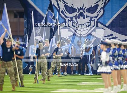 Thumbnail 3 in Garland @ Wylie East photogallery.