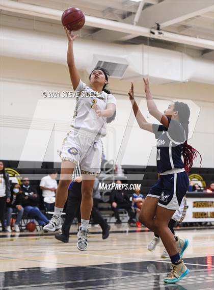 Thumbnail 2 in Madison vs. Grossmont photogallery.