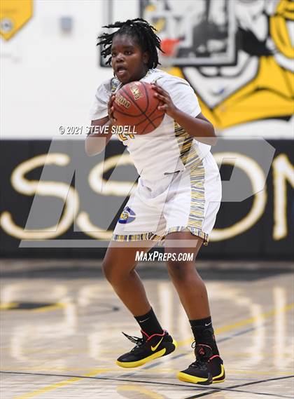 Thumbnail 3 in Madison vs. Grossmont photogallery.