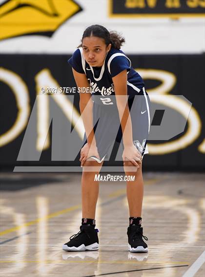 Thumbnail 1 in Madison vs. Grossmont photogallery.