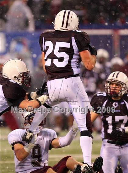 Thumbnail 2 in St. Peter's vs. Don Bosco (NJSIAA Non-Public Group 4 Final) photogallery.
