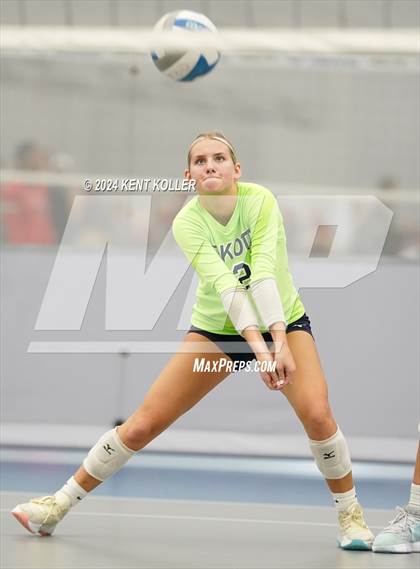 Thumbnail 2 in Algonac vs. Dakota (Motor City Power Series) photogallery.