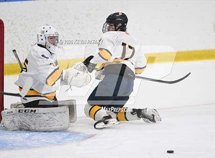 Thumbnail 1 in Wethersfield @ Simsbury (CCC Norh Semifinal) photogallery.