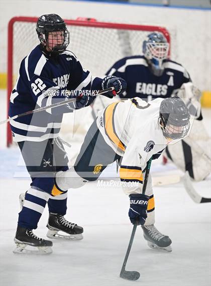 Thumbnail 3 in Wethersfield @ Simsbury (CCC Norh Semifinal) photogallery.