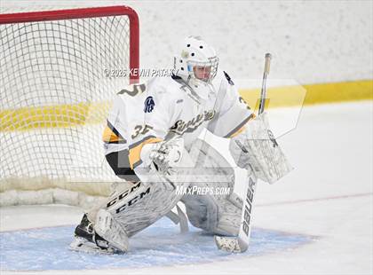 Thumbnail 2 in Wethersfield @ Simsbury (CCC Norh Semifinal) photogallery.