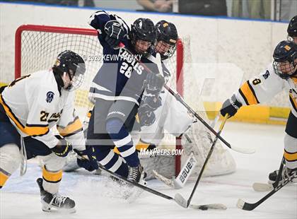 Thumbnail 1 in Wethersfield @ Simsbury (CCC Norh Semifinal) photogallery.