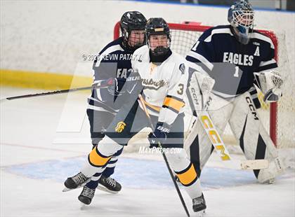 Thumbnail 2 in Wethersfield @ Simsbury (CCC Norh Semifinal) photogallery.
