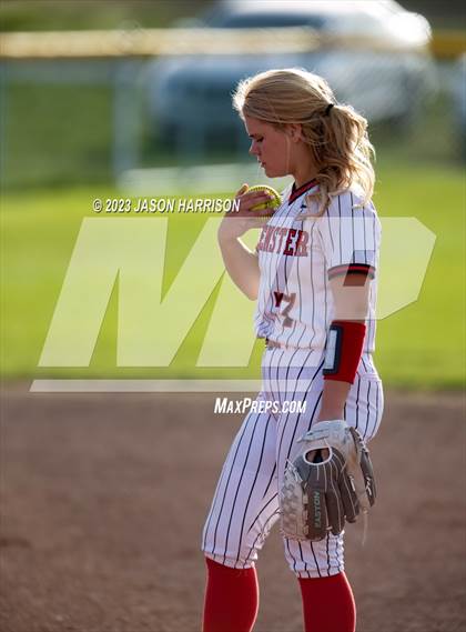 Thumbnail 2 in Alvord @ Muenster photogallery.