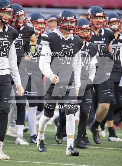 Thumbnail 3 in Muskego vs. Kimberly (WIAA D1 Final)  photogallery.