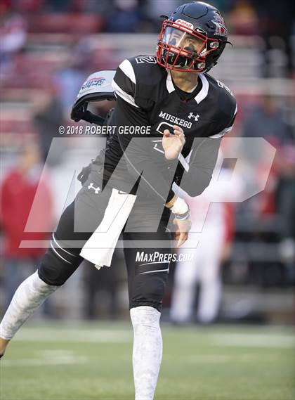 Thumbnail 2 in Muskego vs. Kimberly (WIAA D1 Final)  photogallery.