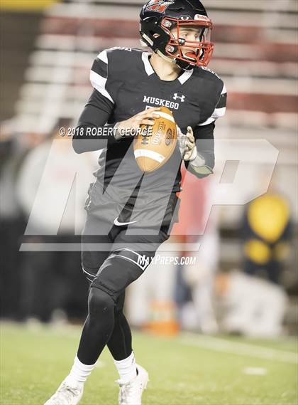 Thumbnail 2 in Muskego vs. Kimberly (WIAA D1 Final)  photogallery.