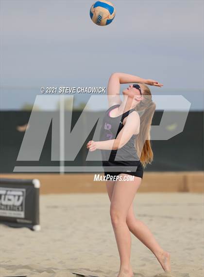 Thumbnail 2 in Chandler Prep vs Arizona College Prep @ Casteel photogallery.