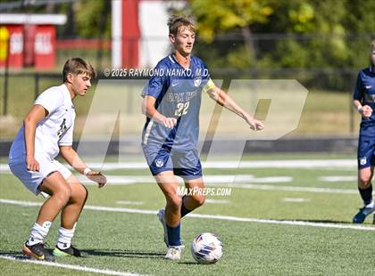 Thumbnail 2 in Delta vs. Oak Hill (IHSAA 2A Section 23 Final) photogallery.