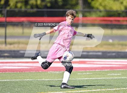 Thumbnail 3 in Delta vs. Oak Hill (IHSAA 2A Section 23 Final) photogallery.