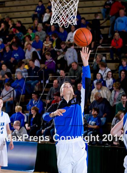 Thumbnail 2 in Hoosic Valley vs. Seton Catholic Central (NYSPHSAA Class C Regional Final) photogallery.
